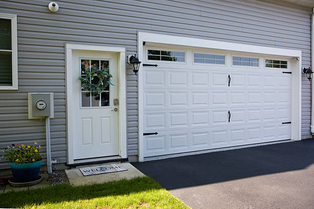 24/7 Emergency Garage Door Panel Replacement experts in China Grove, NC
